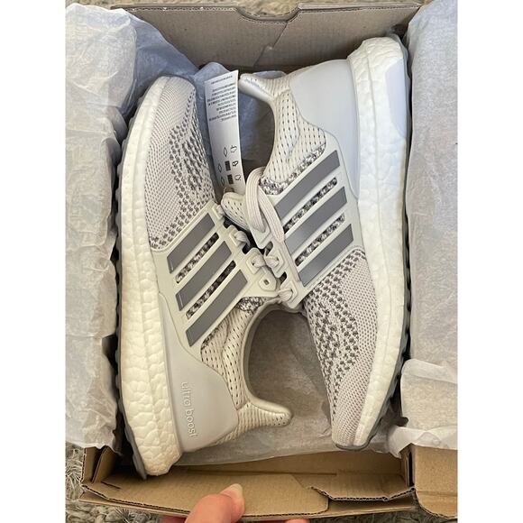 NIB adidas(WMNS) UltraBoost 1.0 'Double Grey' Size 5 - Picture 8 of 8